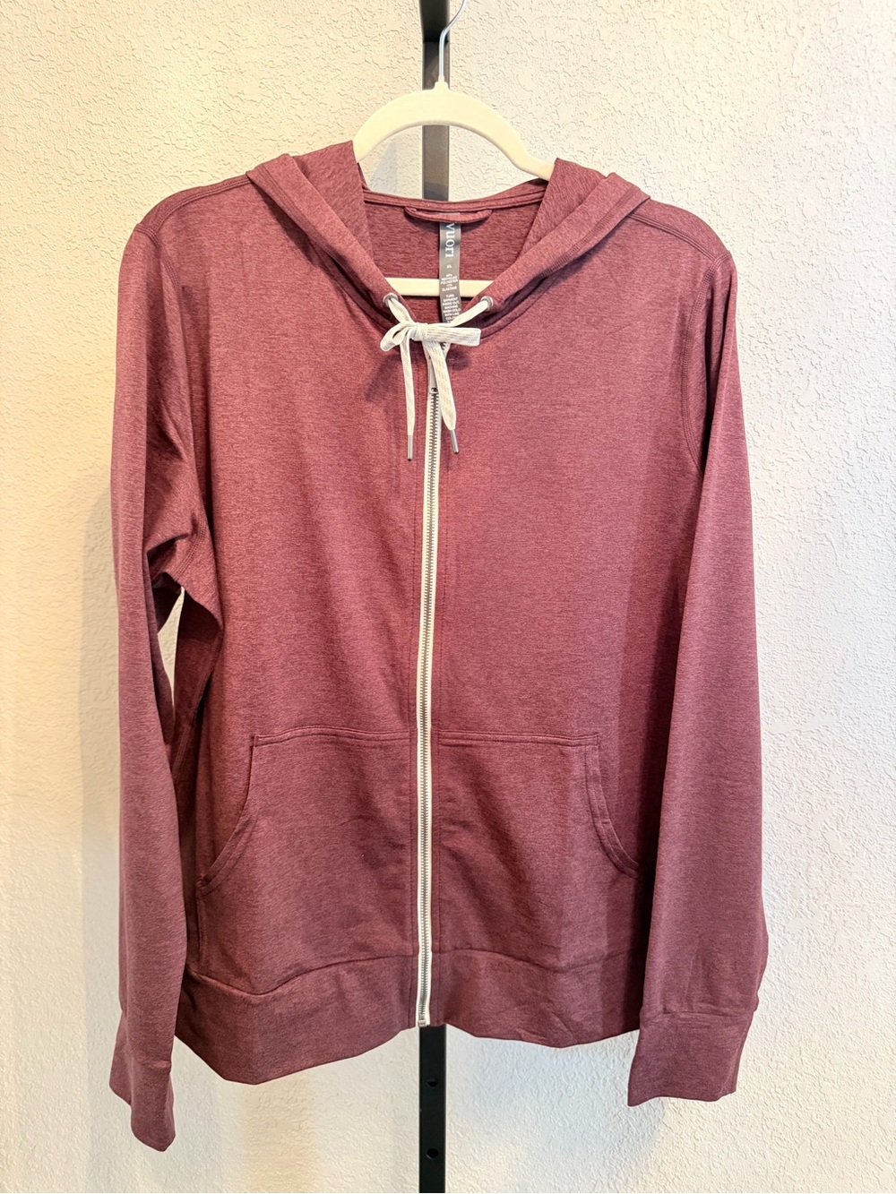 🆕Vuori Performance Hoodie 2.0 wine heather